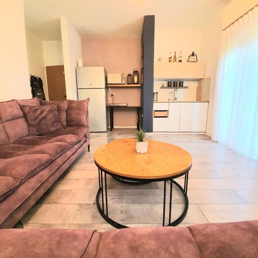 Premium 1Bd Apartment Near The Beach W/Balcony Тель-Авив Экстерьер фото