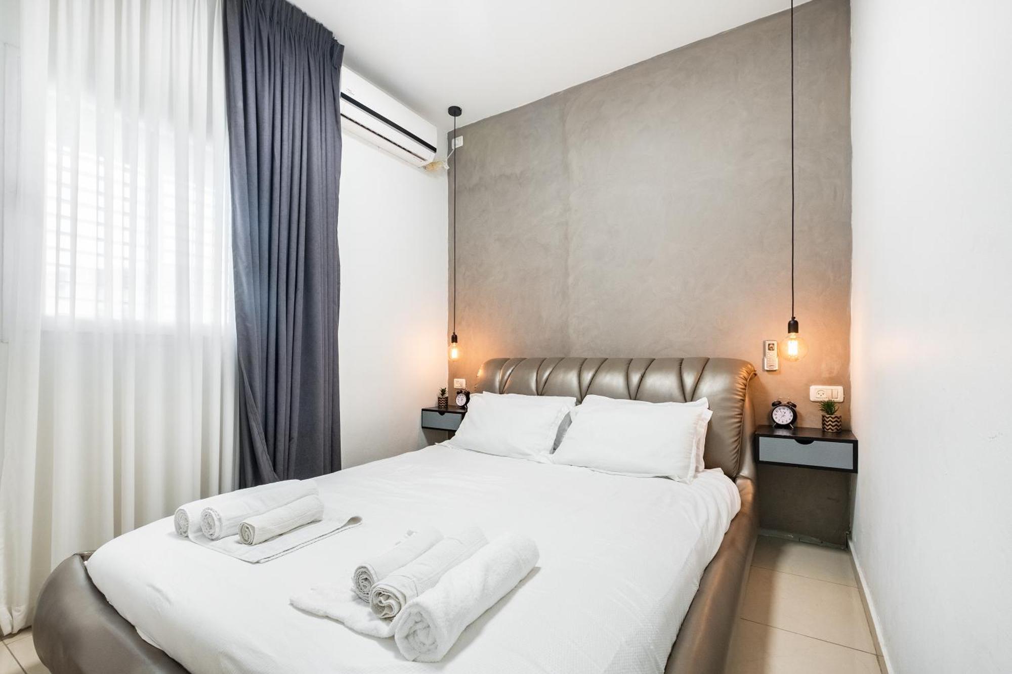Premium 1Bd Apartment Near The Beach W/Balcony Тель-Авив Экстерьер фото